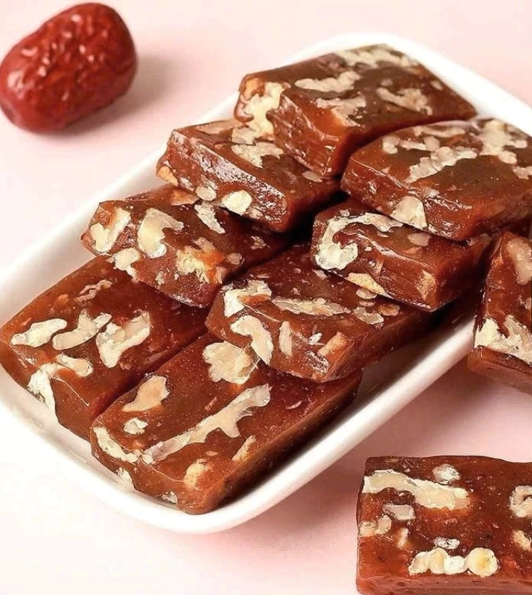 Bánh Táo Đỏ Hạt Óc Chó Không Đường giàu dinh dưỡng healthy cho cả nhà. 1  túi 1 lbs