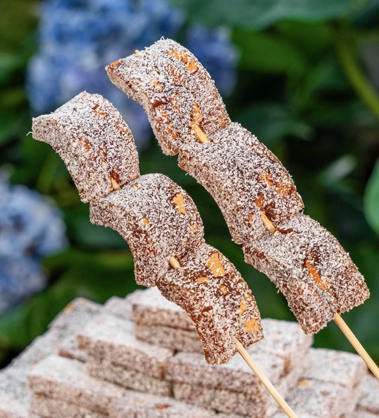 Bánh Gừng Táo Đỏ - Đồ Ăn Nhẹ Tốt Cho Sức Khoẻ, Không Đường, Khí Huyết Lưu Thông. 1  túi / 1 lbs